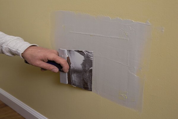 Drywall Repair Handyman Service